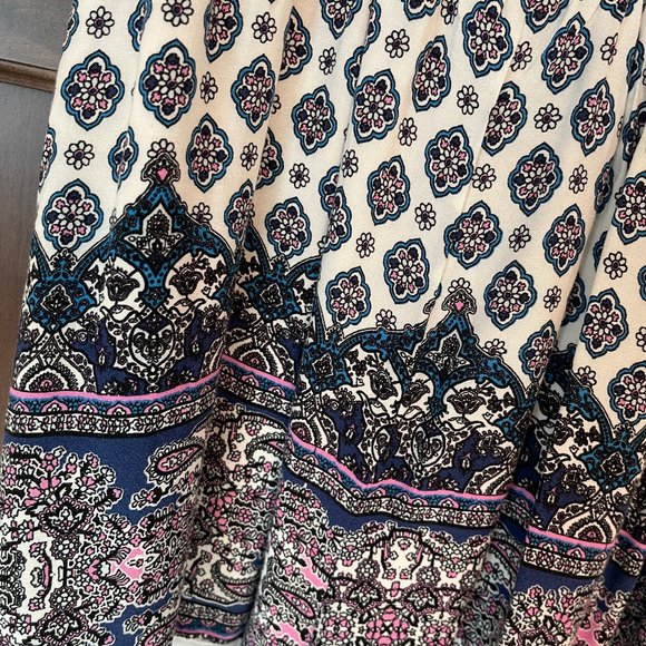 Short sleeved romper - Picture 2 of 8